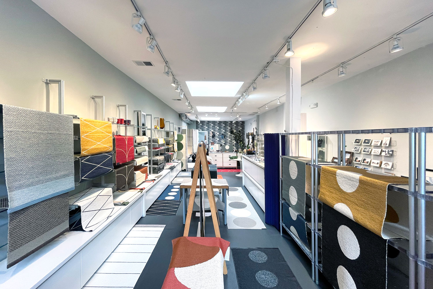Retail space interior view 1